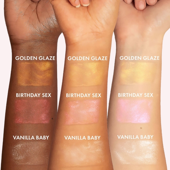 Truly- Golden Glaze Luxury Body Oil - Picture 2 of 4